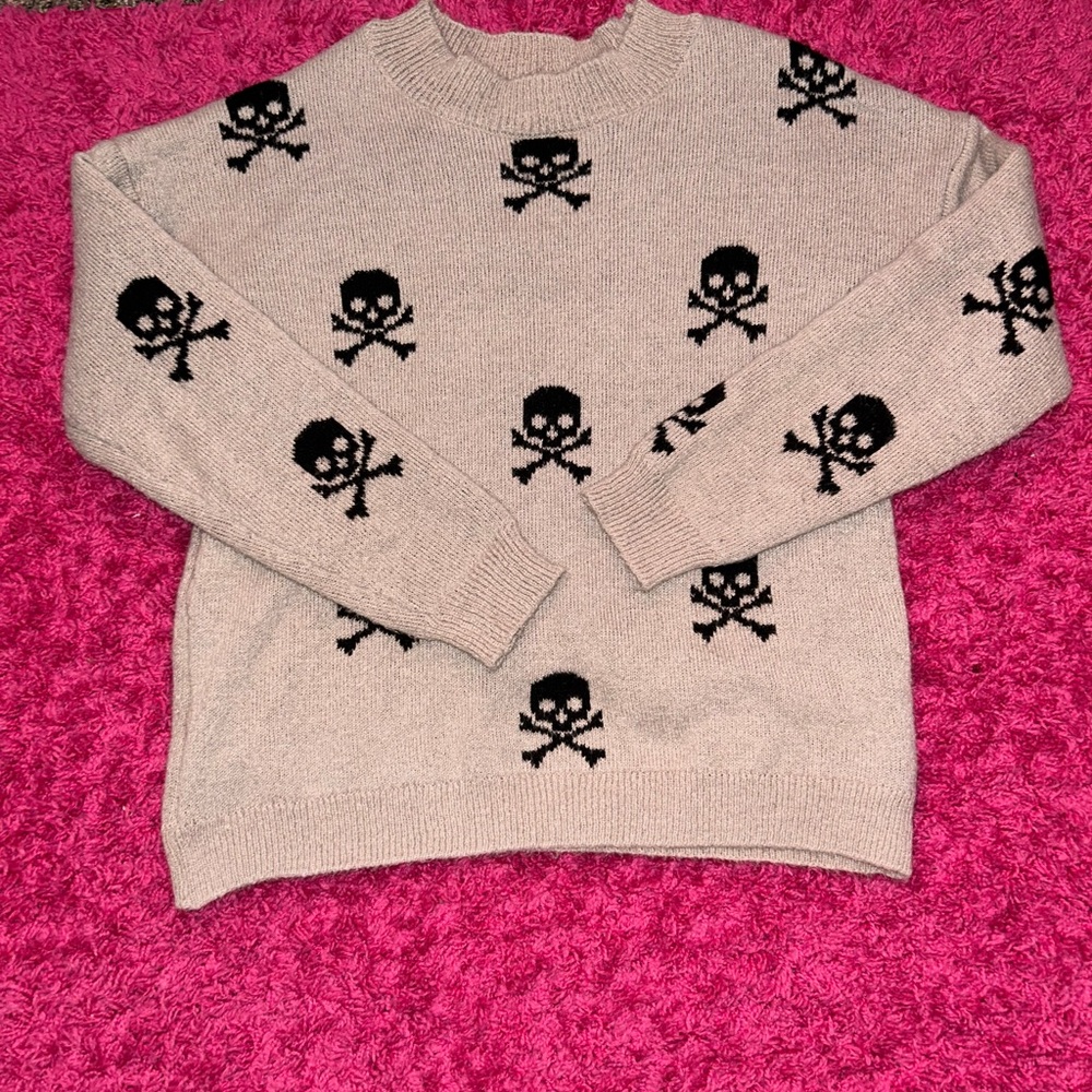 No Boundaries Skull Pattern Sweater - Beige and Black